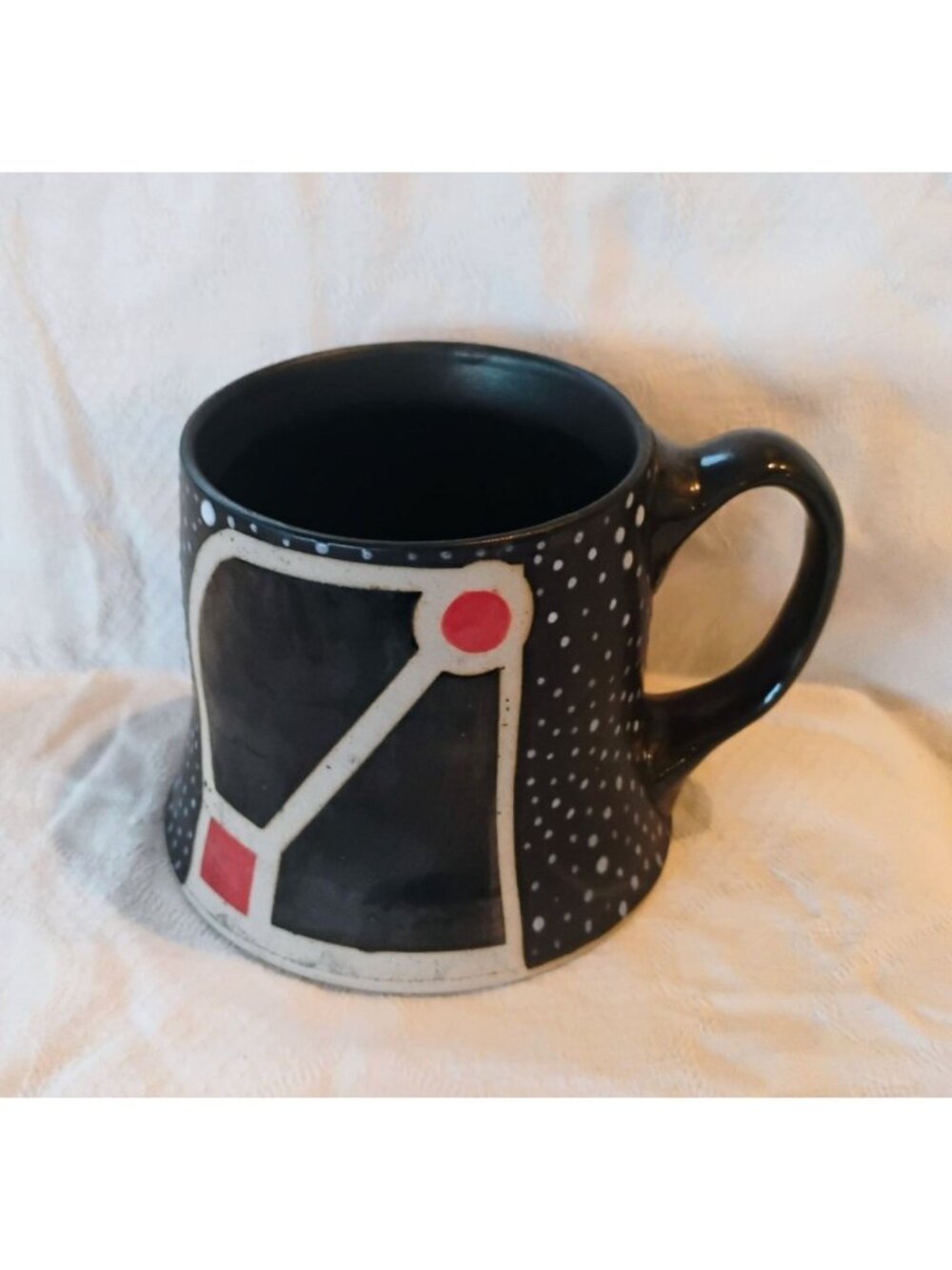 Handmade Black White Red Speckled Geometric Wide Bottom Mug 14 oz Artisan Signed - Picture 2 of 9